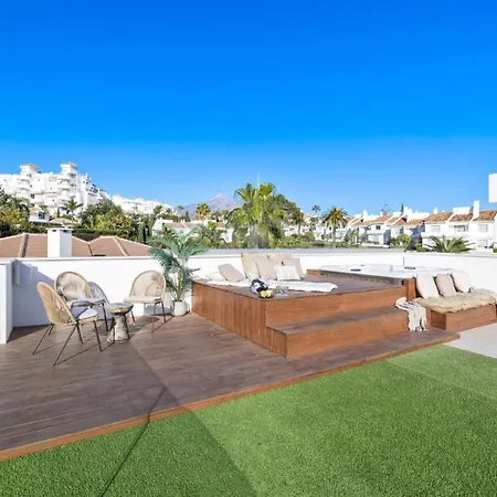 Brand New Modern 5 Bdrm In Puerto Banus Marbella