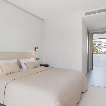 Brand New Modern 5 Bdrm In Puerto Banus Marbella