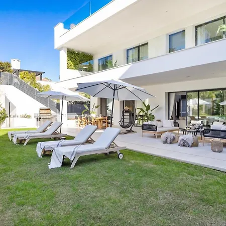 Brand New Modern 5 Bdrm In Puerto Banus Apartment *