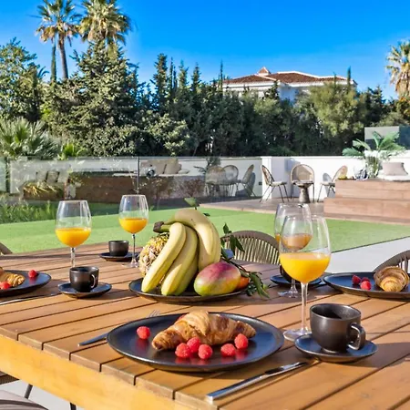 Apartment Brand New Modern 5 Bdrm In Puerto Banus Marbella
