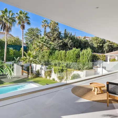 Brand New Modern 5 Bdrm In Puerto Banus Marbella