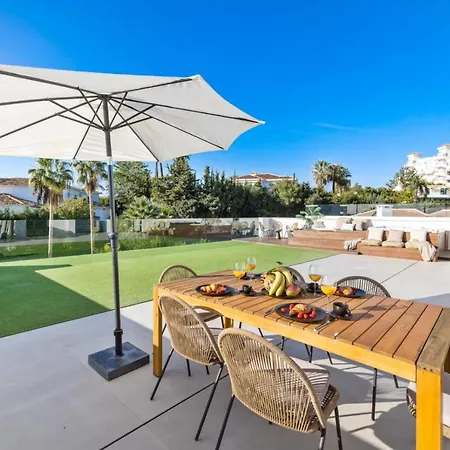 Brand New Modern 5 Bdrm In Puerto Banus Marbella